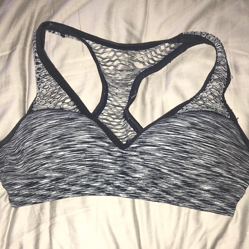 pink sports bra